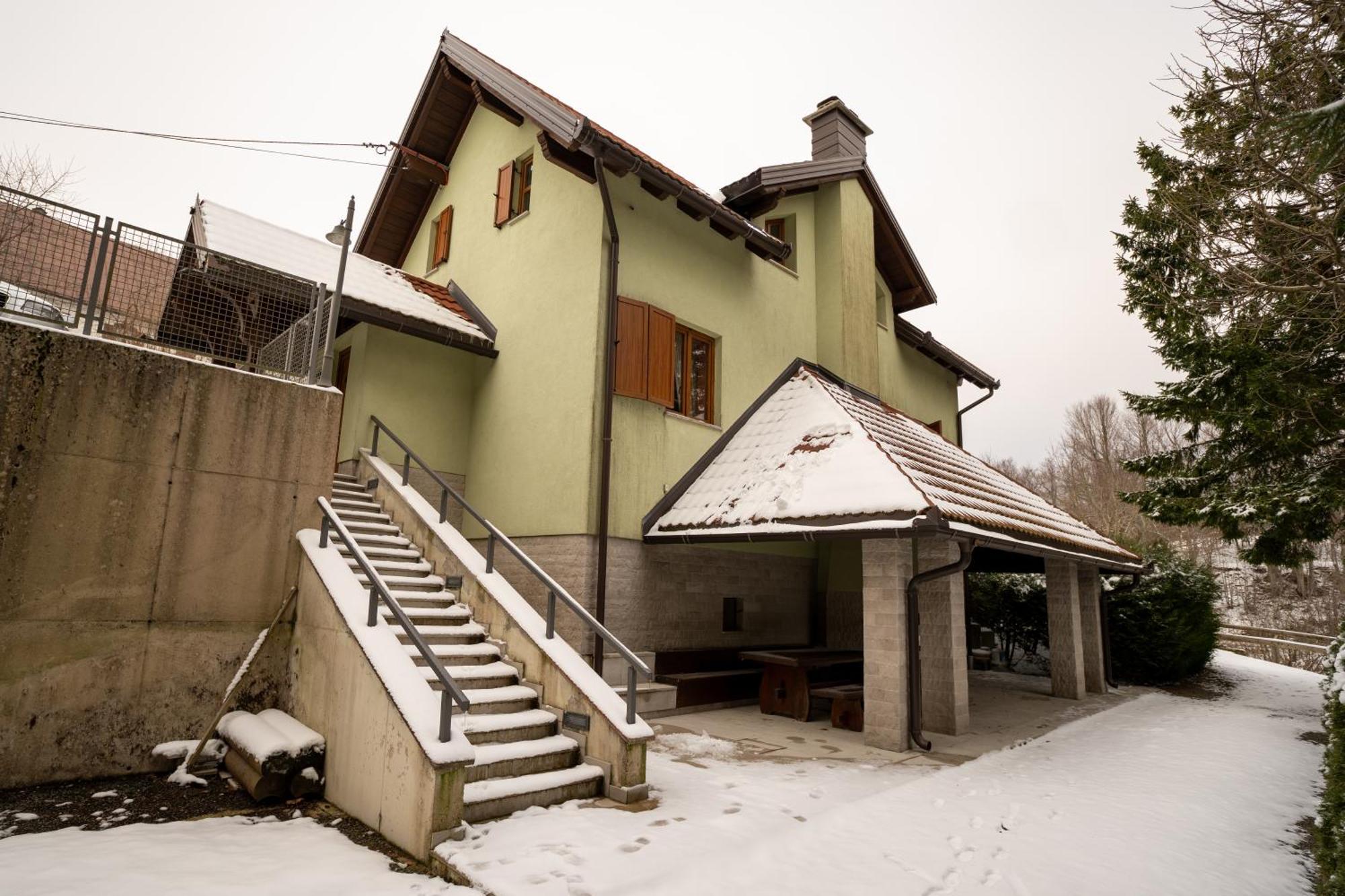 Vila Kuca Za Odmor Cava Fuzine Fužinski Benkovac Exteriér fotografie